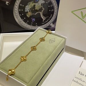 Van Cleef & Arpels Gold Clover Necklace